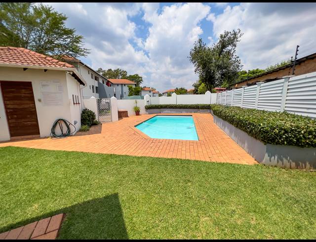 2 BEDROOM APARTMENT FOR SALE IN GROENKLOOF